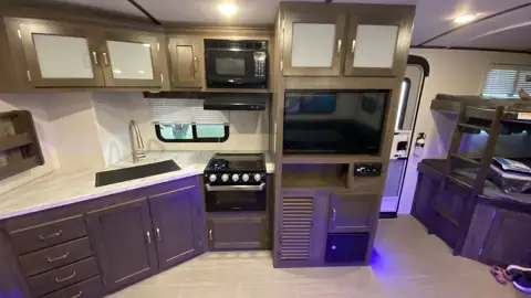 Sundown RV Rental LLC in Mayer, MN