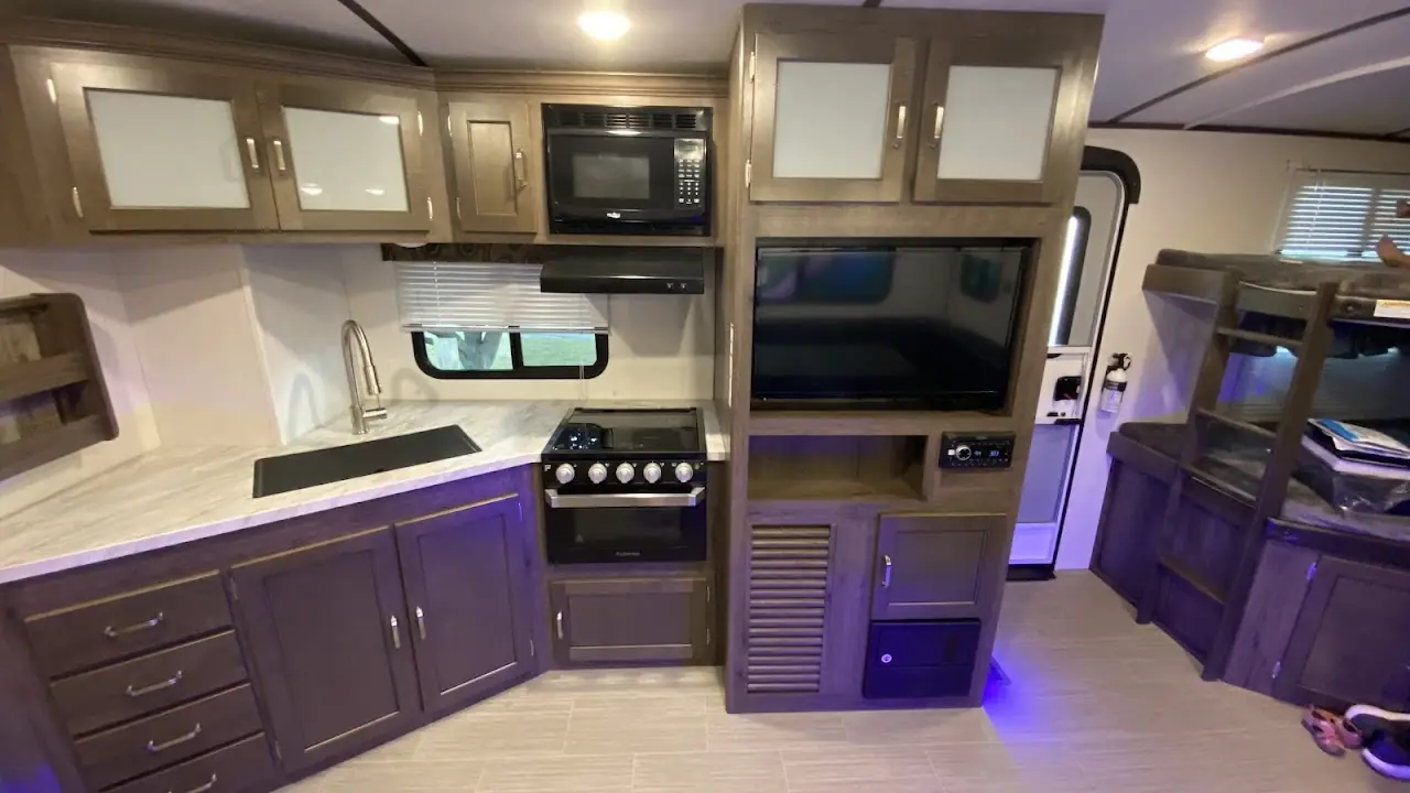 Sundown RV Rental LLC, RV rental in Mayer