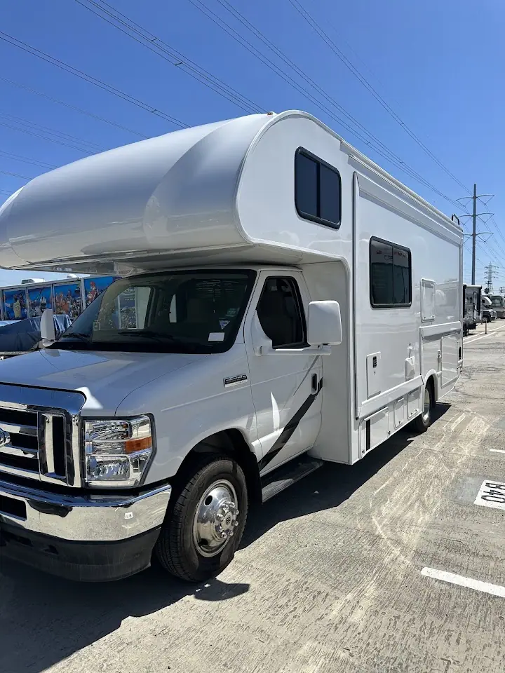 San Diego Consign LLC, RV rental in Chula Vista