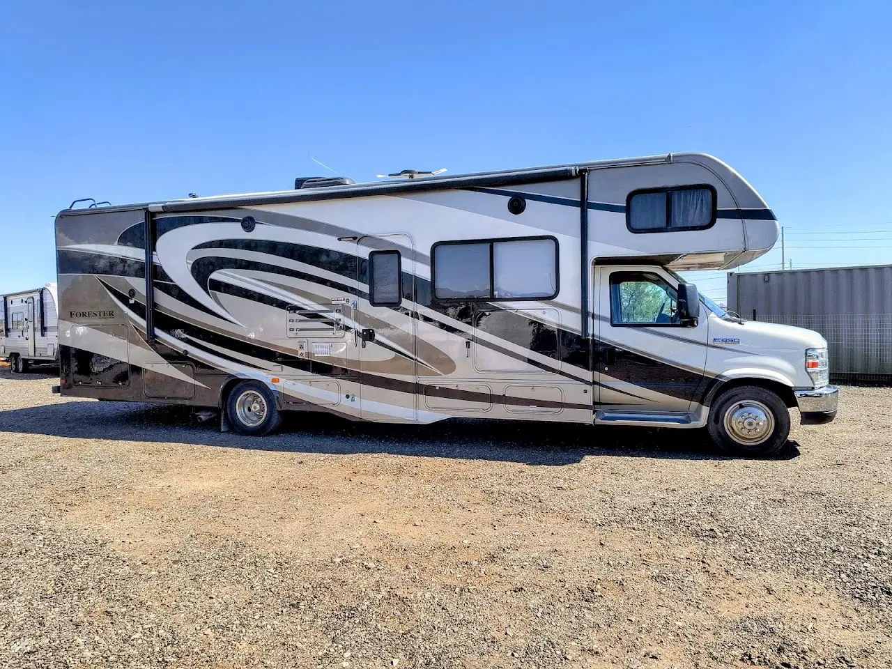 Over The Moon RV Rentals, RV rental in Phoenix