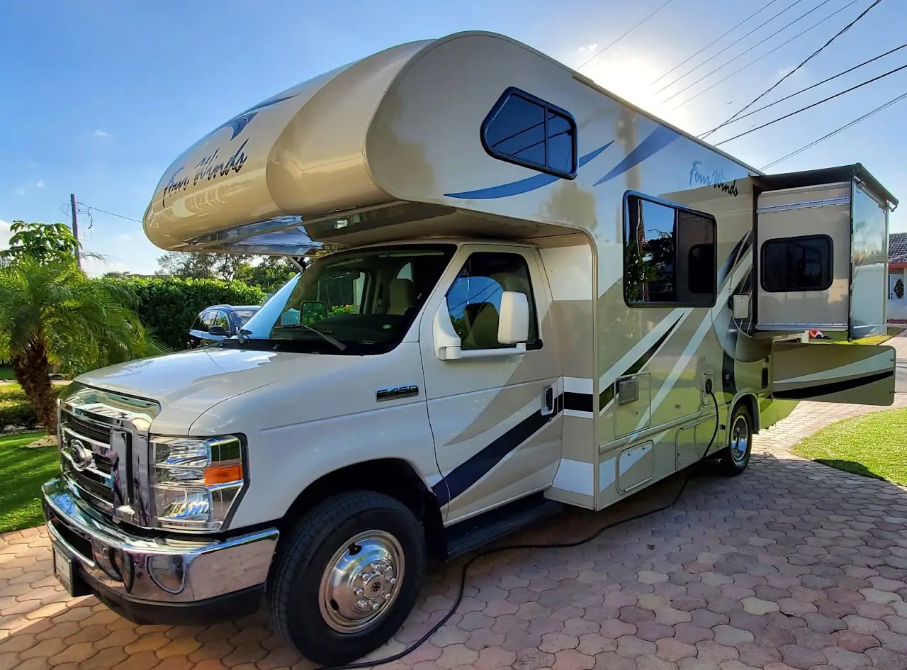 Green Escapes RV Rentals & Repair, RV rental in Deerfield Beach