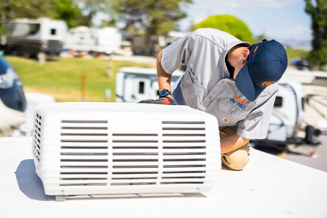 Mobile RV Pro, RV rental in Clinton