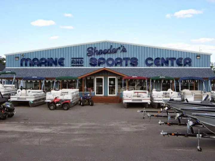 Shoeder's RV and Marine, RV rental in Rhinelander