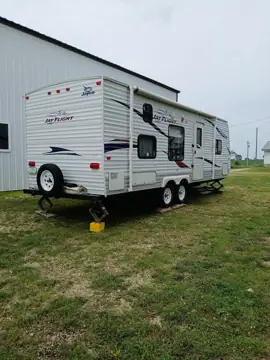 Leisure Camper Rentals in Hazleton, IA