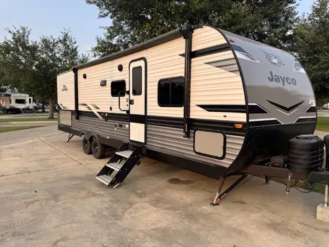 Roam & Relax Camper & Cart Rentals LLC photo 3