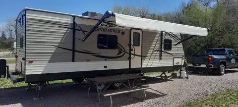 EZ RV Rentals LLC in Granville, IA