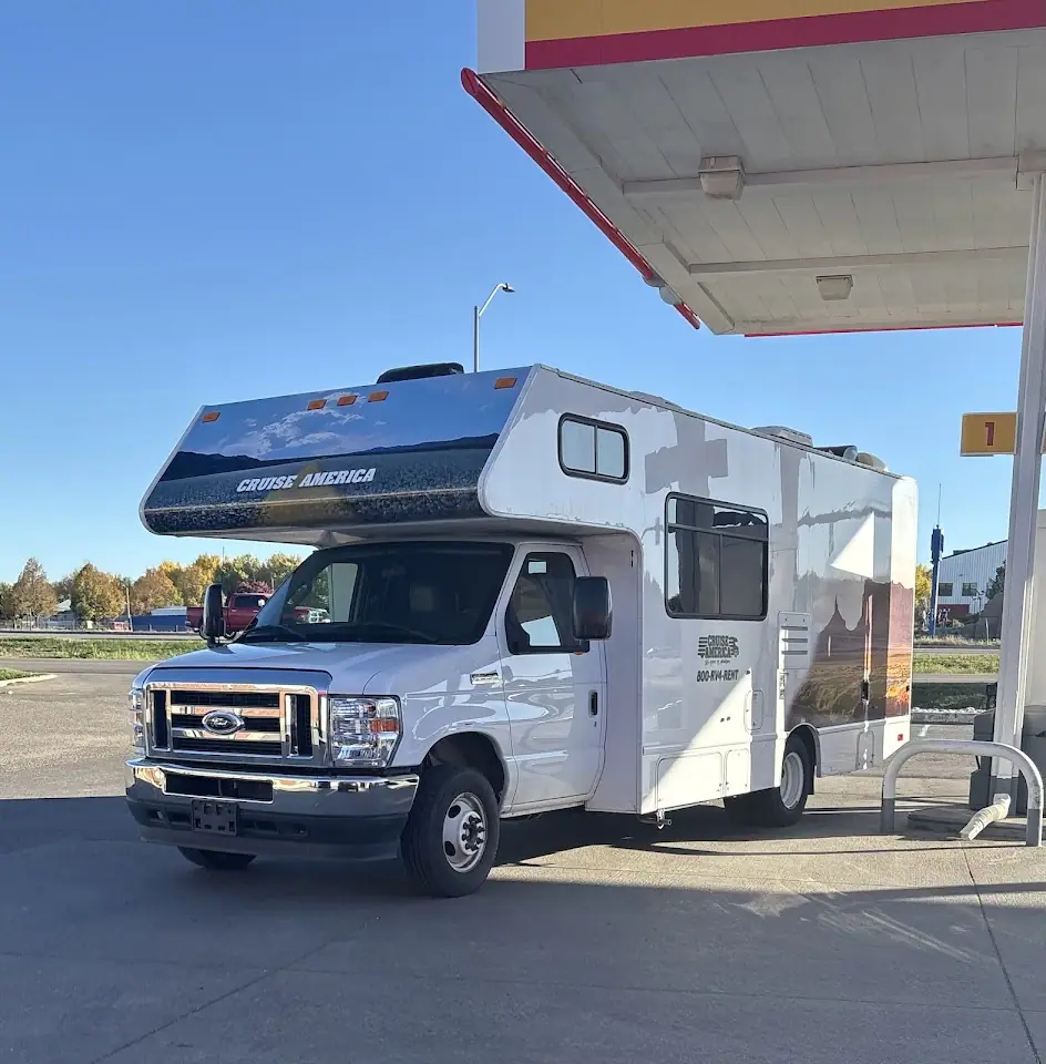 Cruise America RV Rental and Sales, RV rental in Longmont