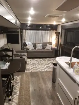 Perrys RV Rental photo 2