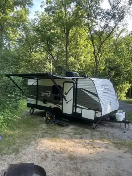 BOB & DAWNS RV RENTAL photo 2