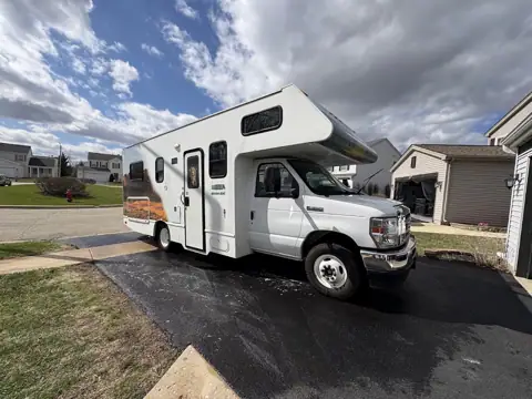 Cruise America RV Rental in Plainfield, IL