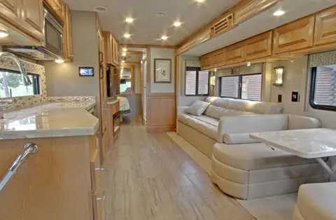 Shreveport RV Rental photo 2