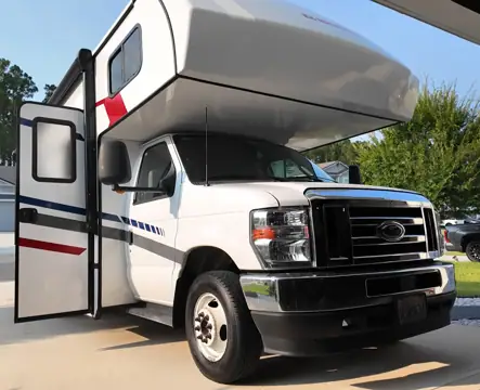 El Monte RV Rentals in Orlando, FL