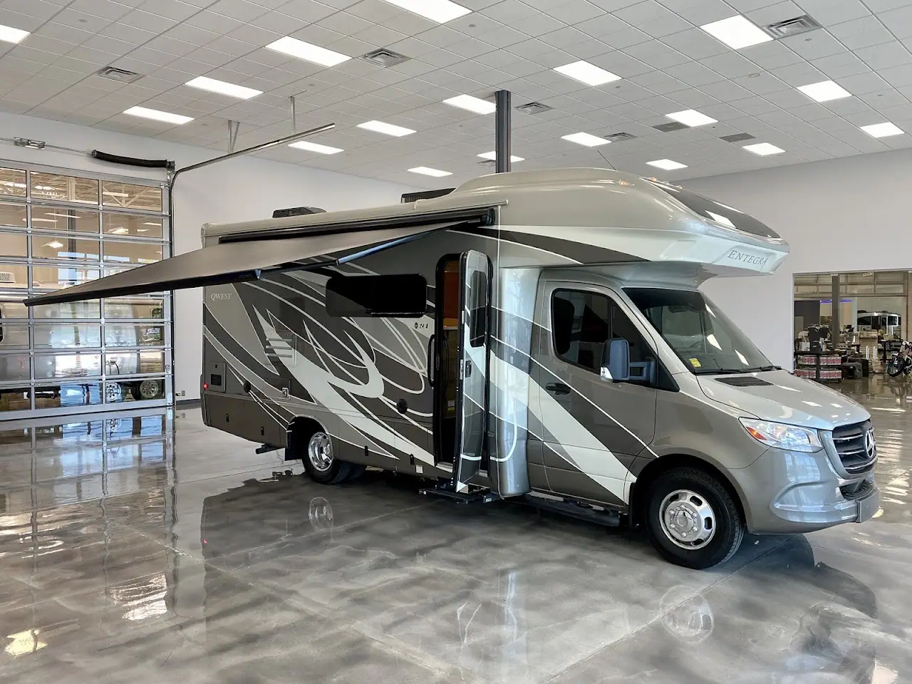 Rusty's RV Rentals, RV rental in Elk Grove