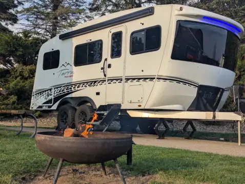 Overland Tonight - Overland RV Travel Trailer Teardrop Rentals photo 2