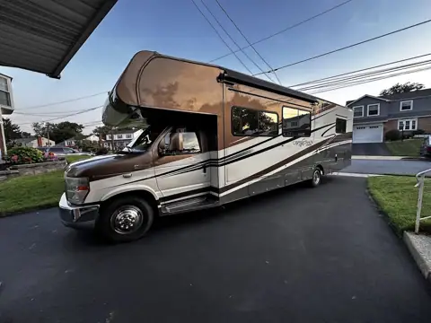 Fleetra Inc. (RV Rental Agency) photo 3