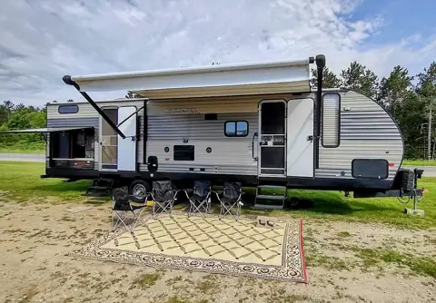 Great North Camper Rentals in Mancelona, MI