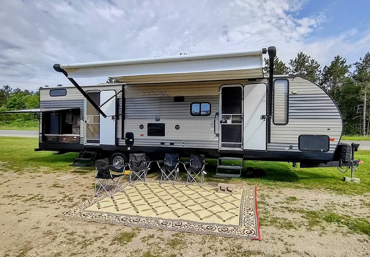 Great North Camper Rentals, RV rental in Mancelona