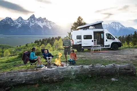 Blacksford - Yellowstone/Bozeman RV Rentals in Belgrade, MT