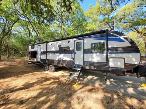 Destination Outdoors RV Rental LLC in Midlothian, TX