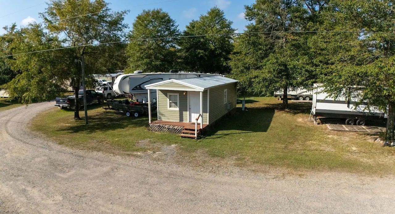 Bates Creek RV Park, RV rental in McIntosh