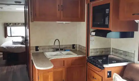 Alaska Bear RV Rentals photo 3