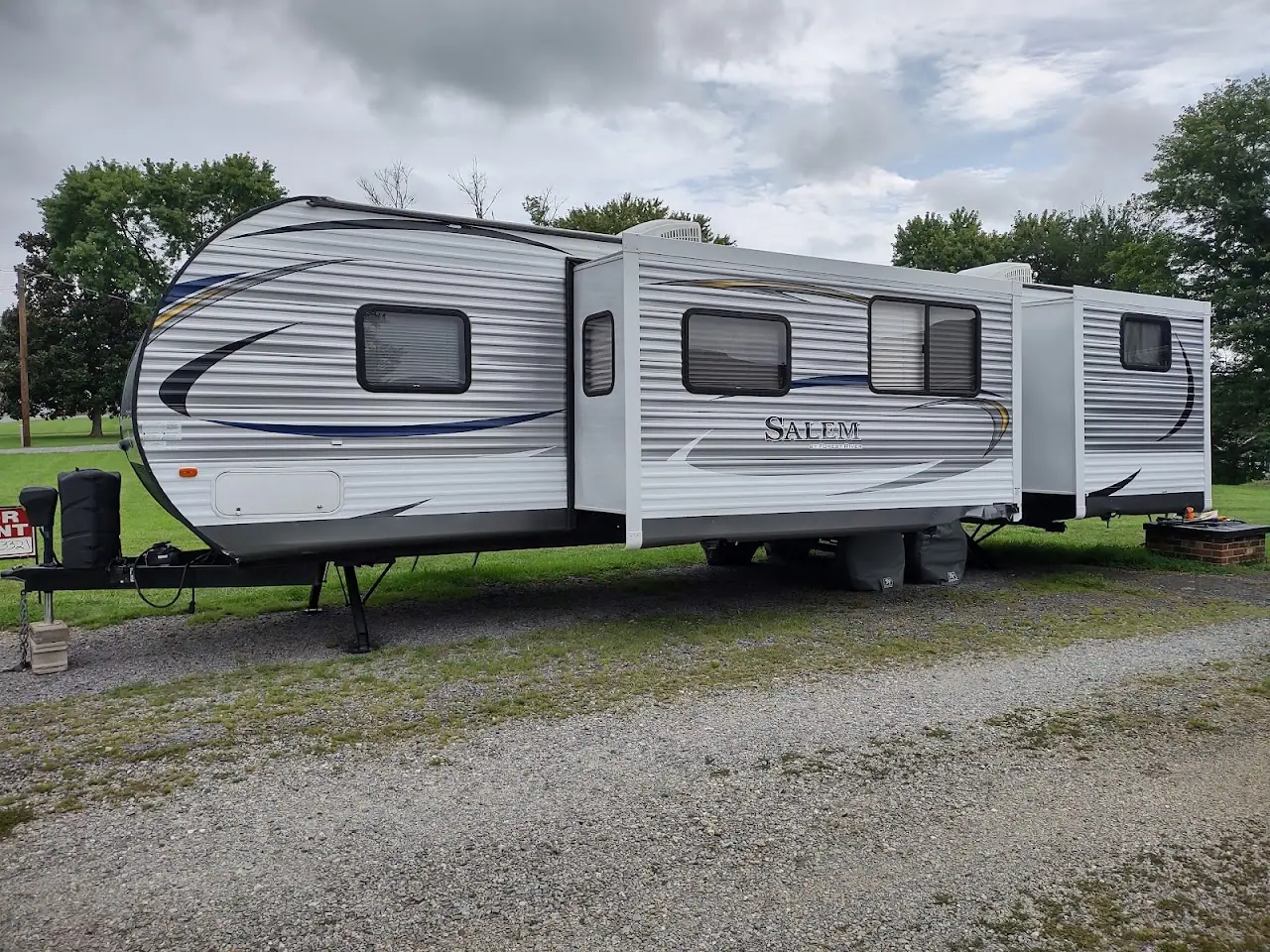 Pilot RV Rentals, LLC, RV rental in Pilot Mountain