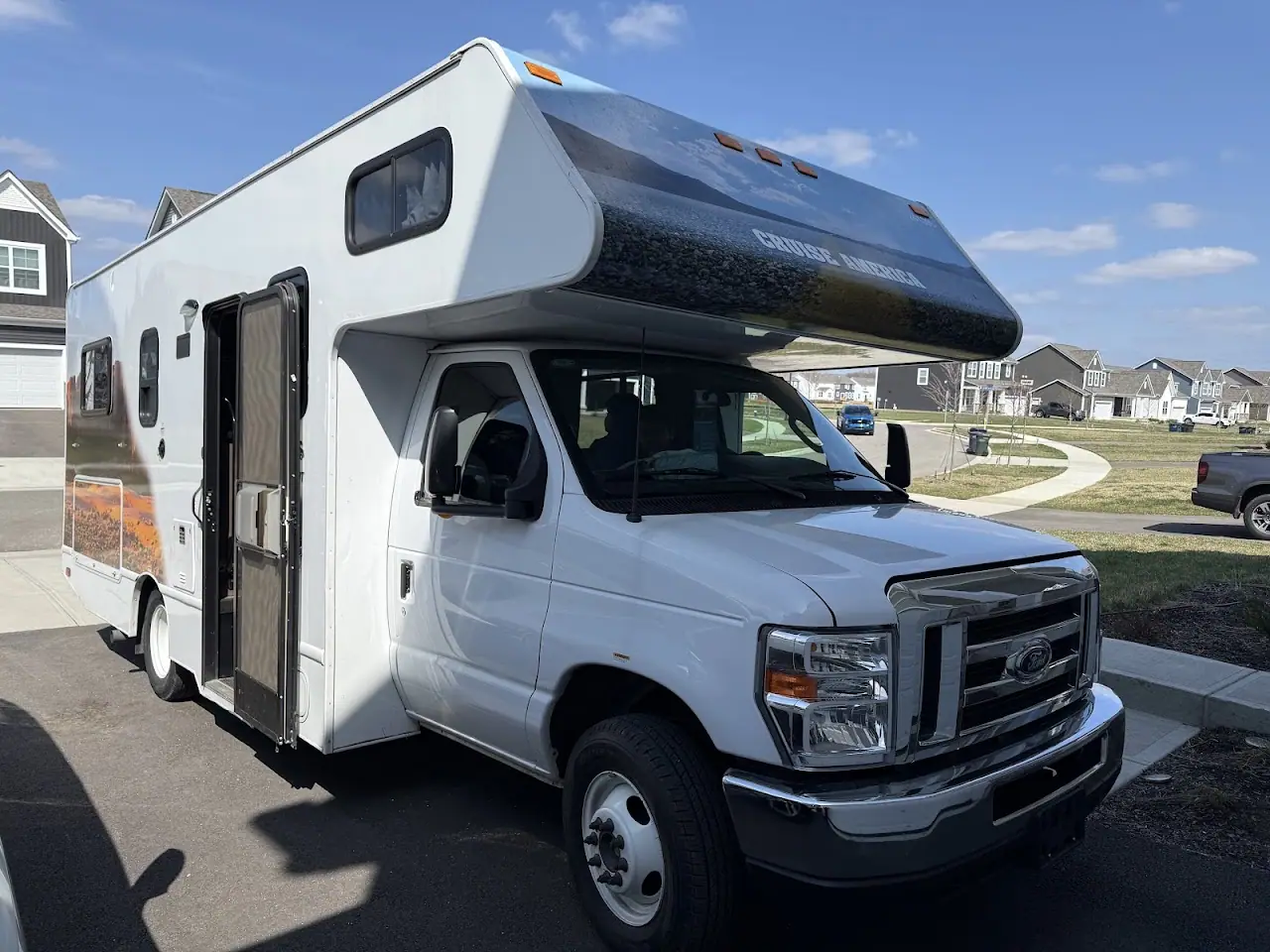 Cruise America RV Rental, RV rental in Hilliard
