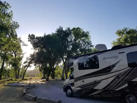 RV RENT N GO photo 3