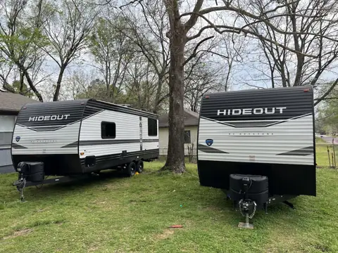 Gracie’s Camper Rentals in Poteau, OK