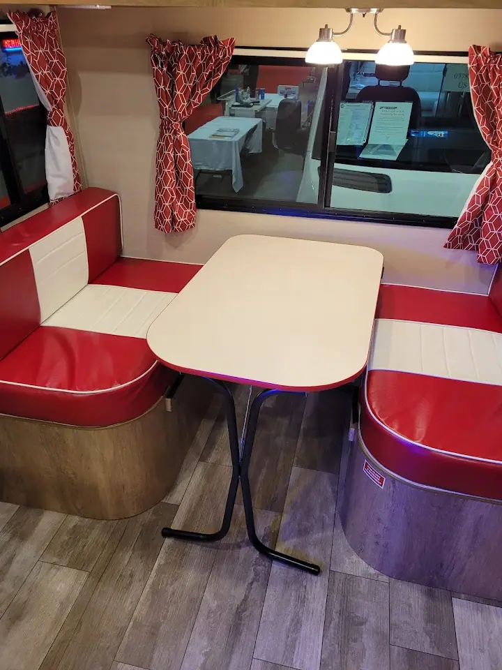 83RV Inc., RV rental in Long Grove