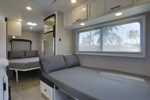 Rent my RV Miami photo 2