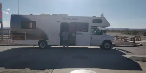 Cruise America RV Rental in Bakersfield, CA