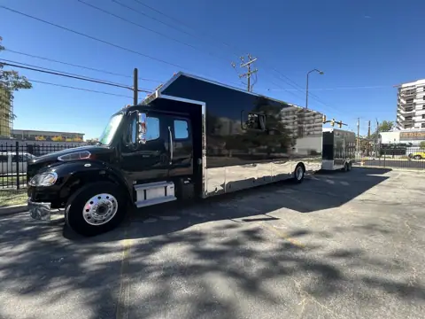 BandWagon RV Rentals in Bowling Green, IN