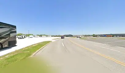 Oasis RV, RV rental in Marion