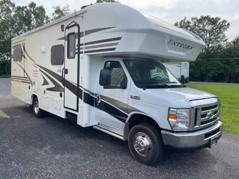 Family Adventure RV Rental photo 3