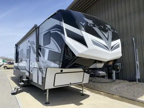 Fort Worth RV Rental in Roanoke, TX