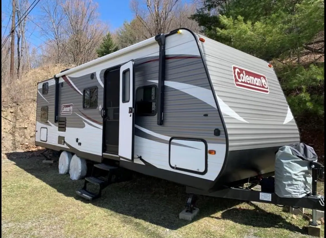 Long Island Campers LLC, RV rental in Medford
