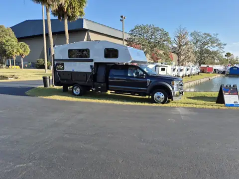 Gladewater Fireside RV Rental in Gladewater, TX