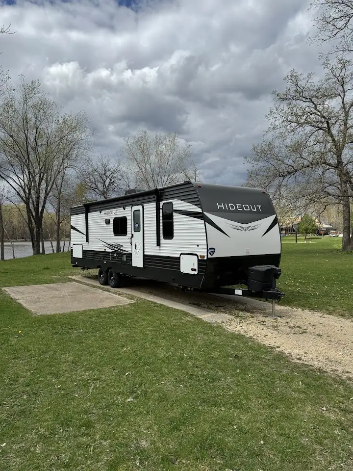Happy Camper & Trailer Rental+Mobile Service, RV rental in La Crosse